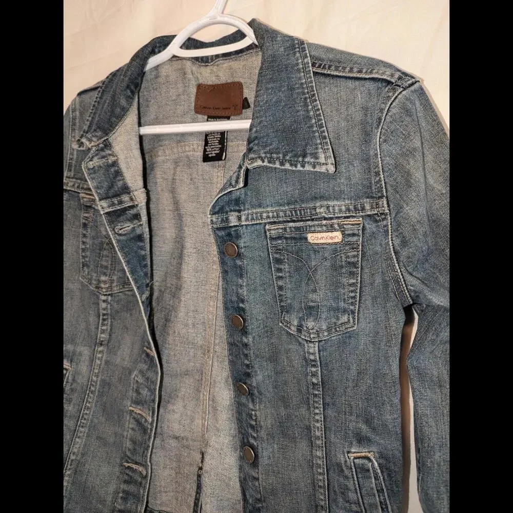 Calvin Klein Womens Medium /Long Sleeve Buttons Down/Collared/Denim Jacket Blue - Picture 2 of 7